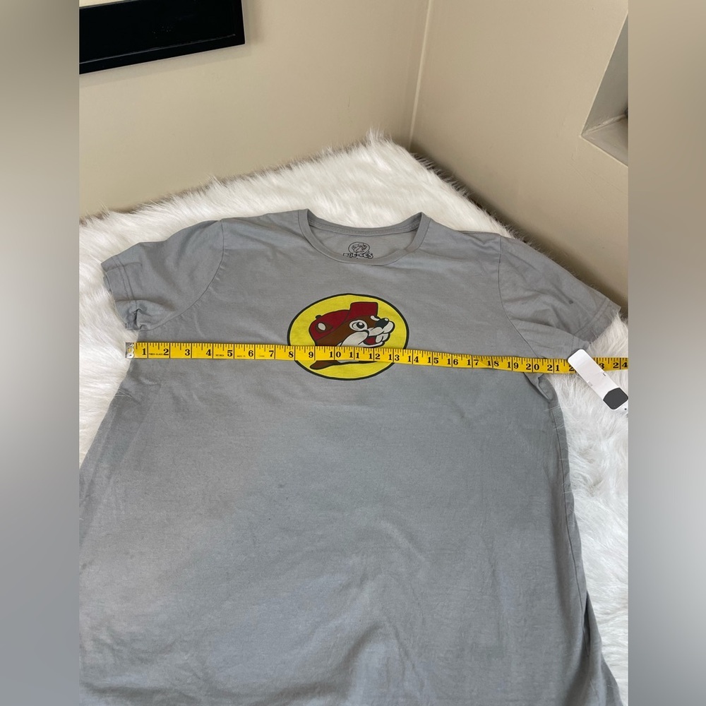 Bucees Gray T-Shirt with Bucees Logo large - Picture 6 of 10